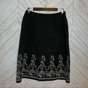 Nygard embroidered hem black and white skirt
